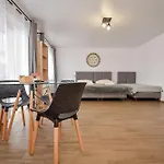 Gory Apartman
