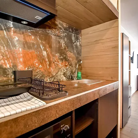 Gory Apartment *