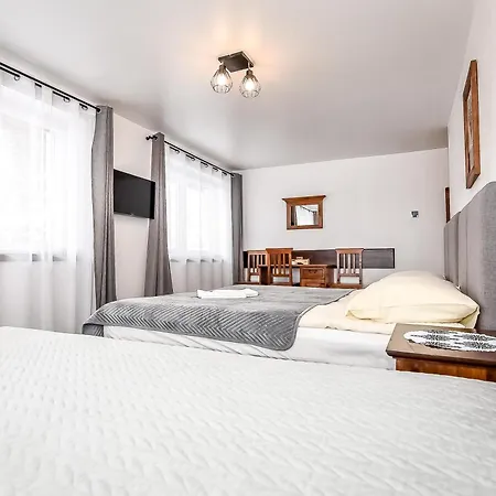 Daire Gory A - Z Widokiem Na Gory Sniadaniami I Sauna