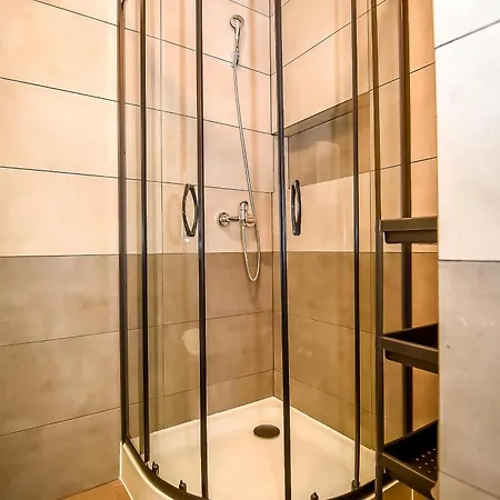Daire Gory A - Z Widokiem Na Gory Sniadaniami I Sauna *